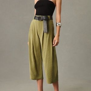 NWT Anthropologie cropped pleated trousers